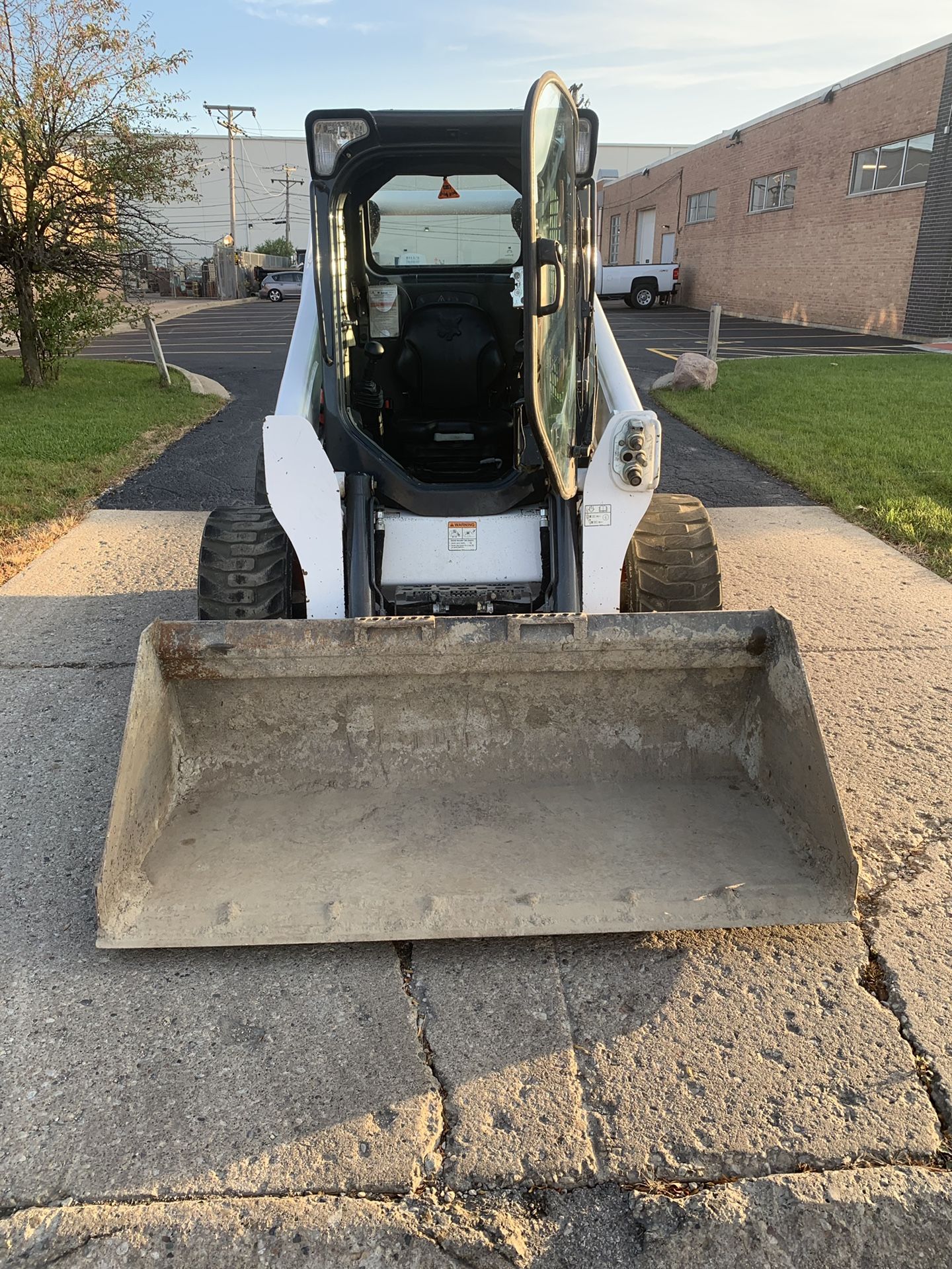 Bobcat skid steer 740s