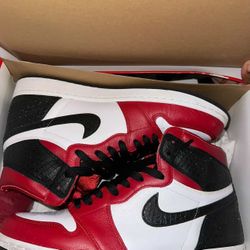 Jordan 1 High Satin Red