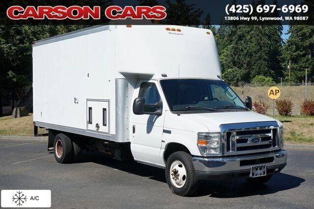 2012 Ford E-450 Cutaway