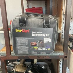 Everstart Deluxe Roadside Emergency Kit 