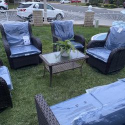 Brand New Patio Set
