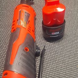 Milwaukee M12 3/8 Ratchet 