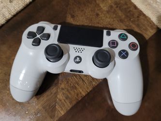PS4 CONTROLLER - WHITE