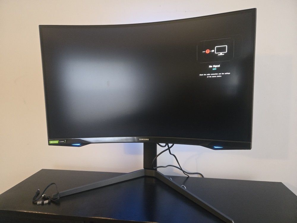 Odyssey G7 27" LED Curved QHD FreeSync and G-SYNC Compatible