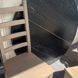 Round Wooden Table w/ 4 Chairs! FREE - NEED GONE ASAP :)