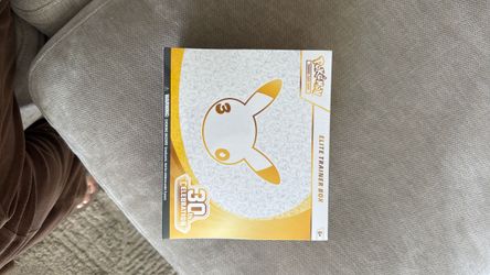 30th Celebration Elite Trainer Box
