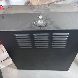 Tripp-lite 5U Wall Mount Vertical Server Cabinet