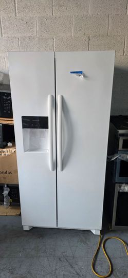 NEW REFRIGERATOR 33 INCH WITH 1 YEARS FACTORY WARRANTY  SIDE BY SIDE COLOR WHITE