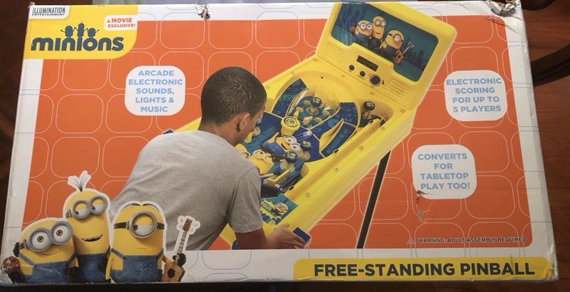 Despicable Me Minions Free Standing Pinball Machine
