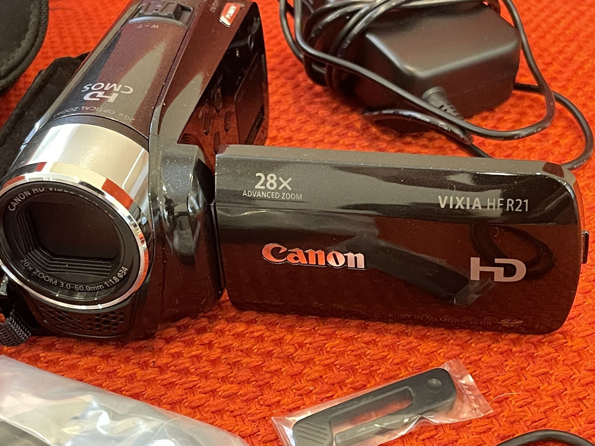 Never Used - CANON VIXIA HF R21 Camera And Carrying Case