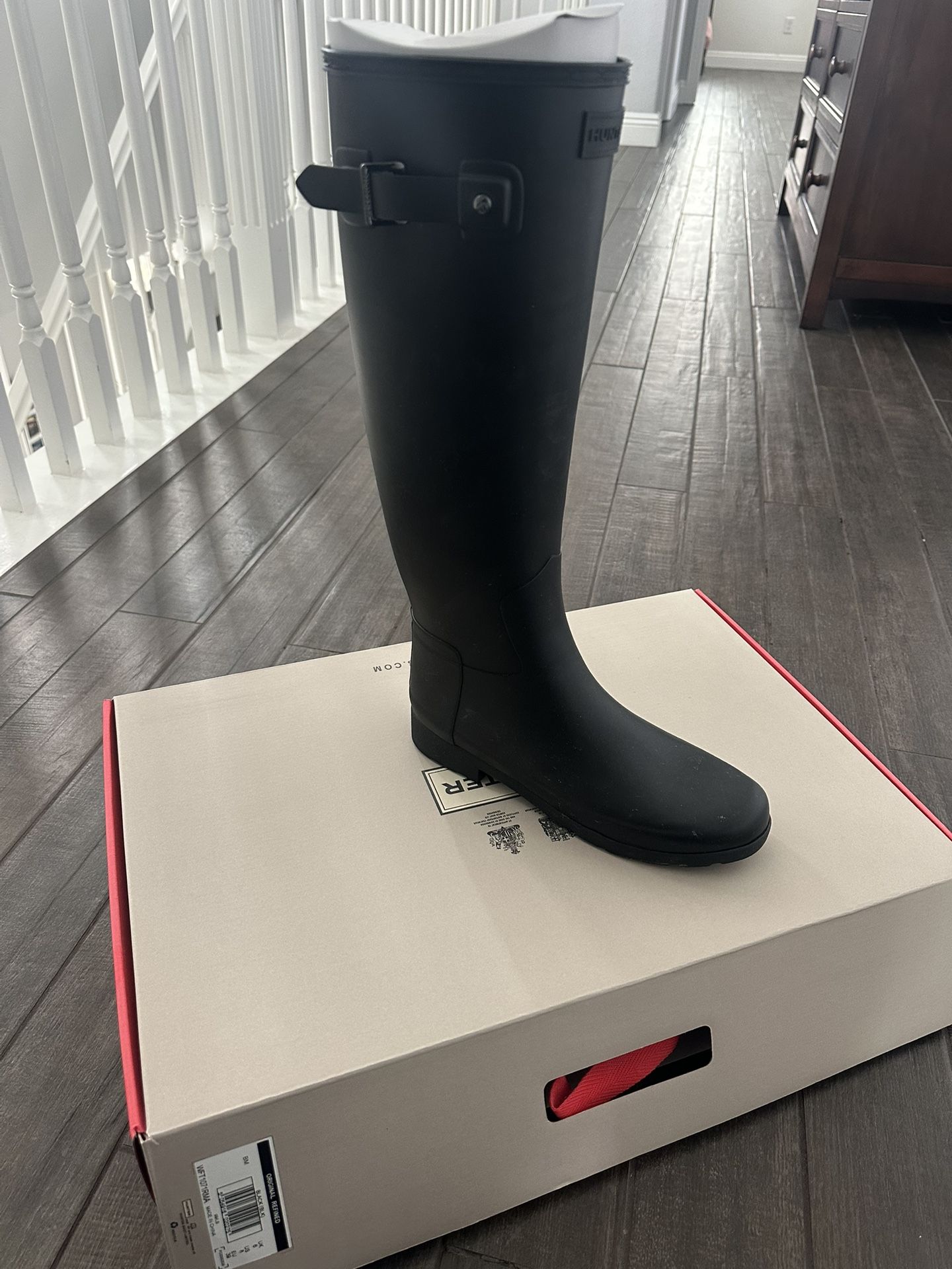 Hunter Tall Rain Boots- Size 8