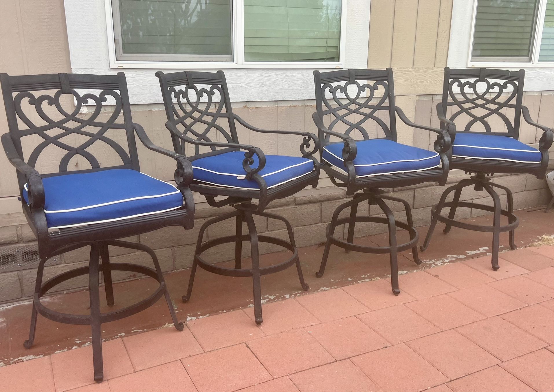 Cast Aluminum Patio Furniture Connery Stools Set