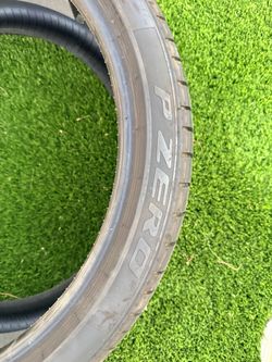 Pirelli P Zero 255/35R21 98W Tire
