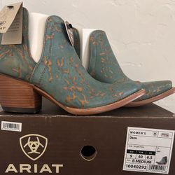 Ariat Snip Toe Dixon Boots Size 9