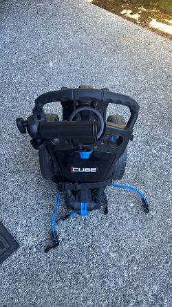 Cube 3 Golf Push cart