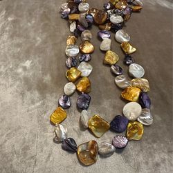Mother of Pearl/ Shell Necklace