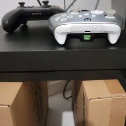 Xbox One X 