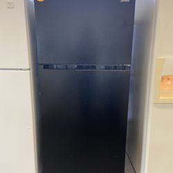 BEAUTIFUL BRAND NEW MIDEA BLACK REFRIGERATOR 