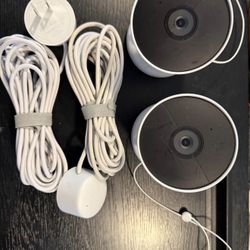 2x Google Nest Outdoor/indoor Camera 