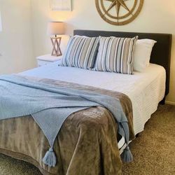 Queen Size Bed, Complete Set