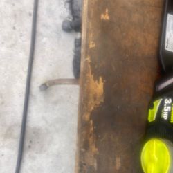 Poland Chainsaw 3 1/2 Hp 16 Inch Works Good