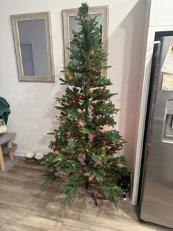 7.5 Ft Artificial Christmas Tree