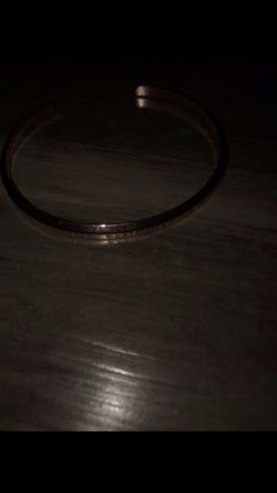 BRAND NEW MANTRABAND BRACELET- LIVE WHAT YOU LOVE- ROSE GOLD BRACELET