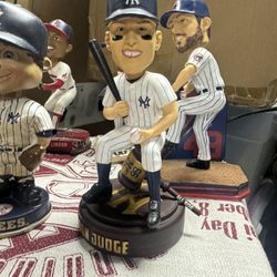 Bobbleheads 
