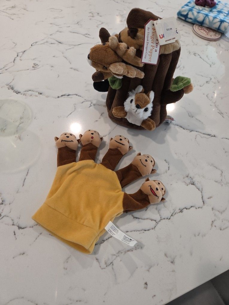 BRAND NEW WITH TAGS UNIPAK FINGER PUPPET TREE & MONKEY HAND PUPPET  SEE DESCRIPTION 