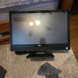 Dell Inspiron 24 and Logitech Keybord 