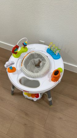 Skip hop baby activity center