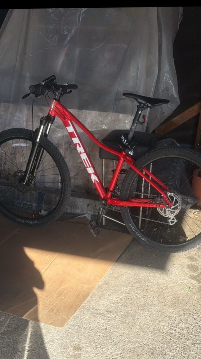 Trek Marlin 5 Mountain Bike