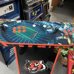 Arcade pedestal, Cincinnati Bengals custom