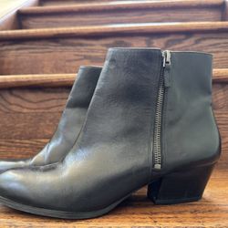 Women’s Black Leather Boots
