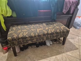 Bedroom bench