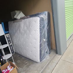 Queen Size Matress And Box Spring