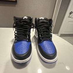 Jordan 1 Royal Toe Size 11 (NOT FIRM)