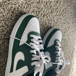 Nike Court Vision Low