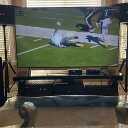 70” Samsung Tv 