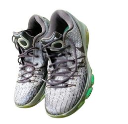 NIKE DK SNEAKERS SIZE 8.5