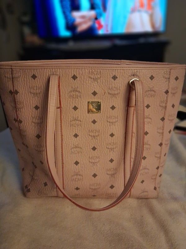 Mcm Large Visetos Leather Tote Pink 