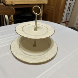 Lenox China Tid - Bit Stand
