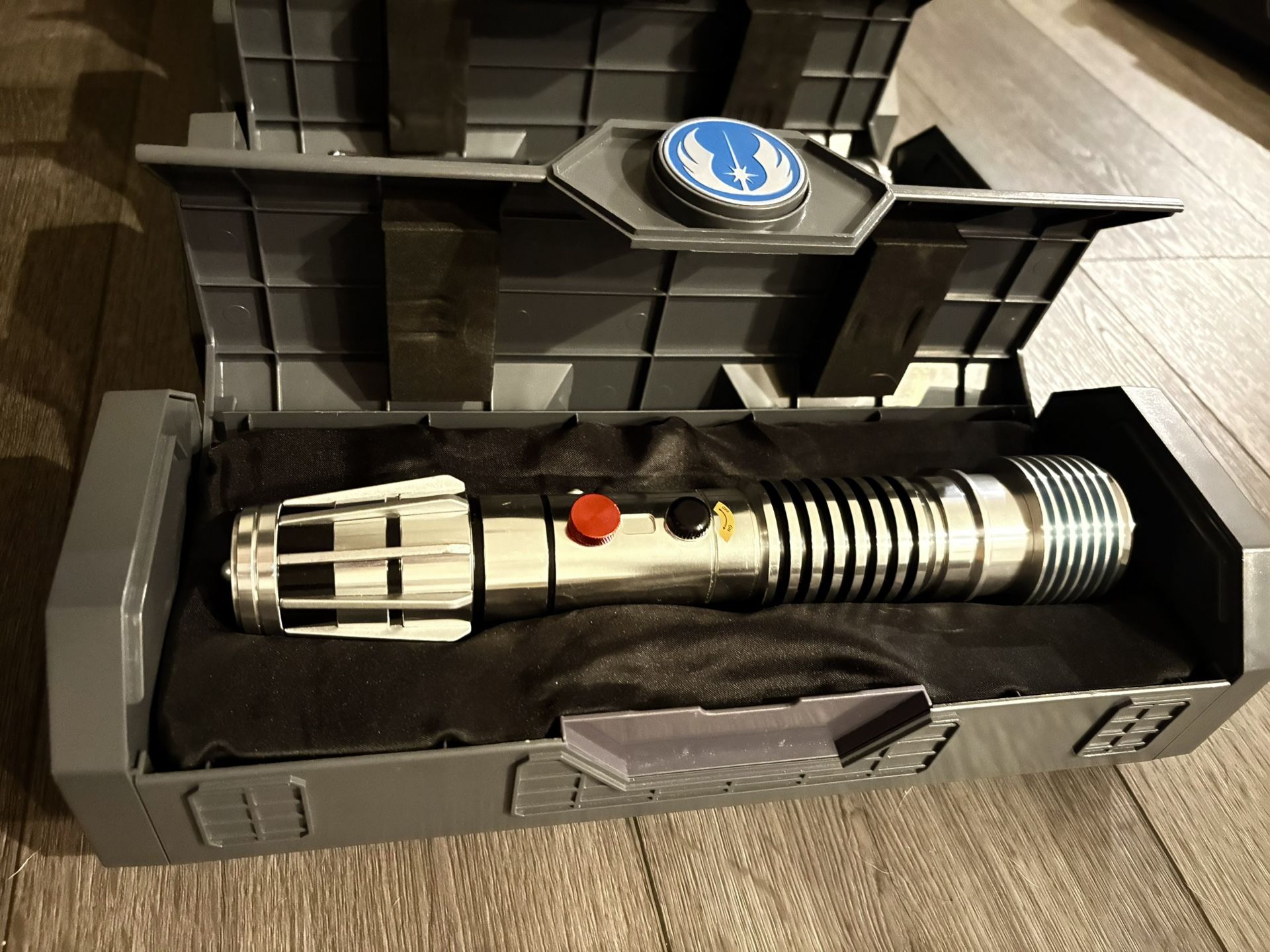 Plo Koon Lightsaber