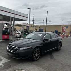 2015 Ford Taurus