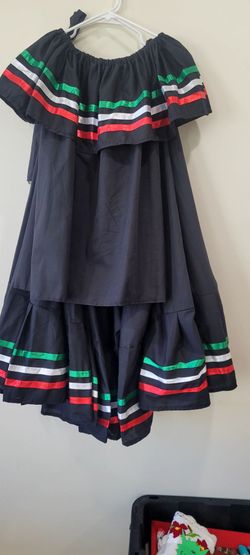 Vestido folklorico talla L     NUEVO