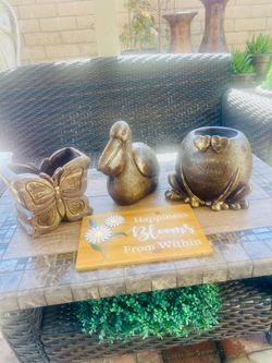 Outdoor decor set