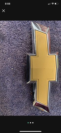 Chevy Emblem 