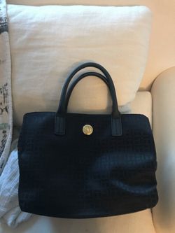 All black Tommy Hilfiger purse like new