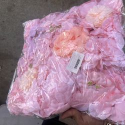Roses Decoration 10$ For A Box Of 6 Peace 