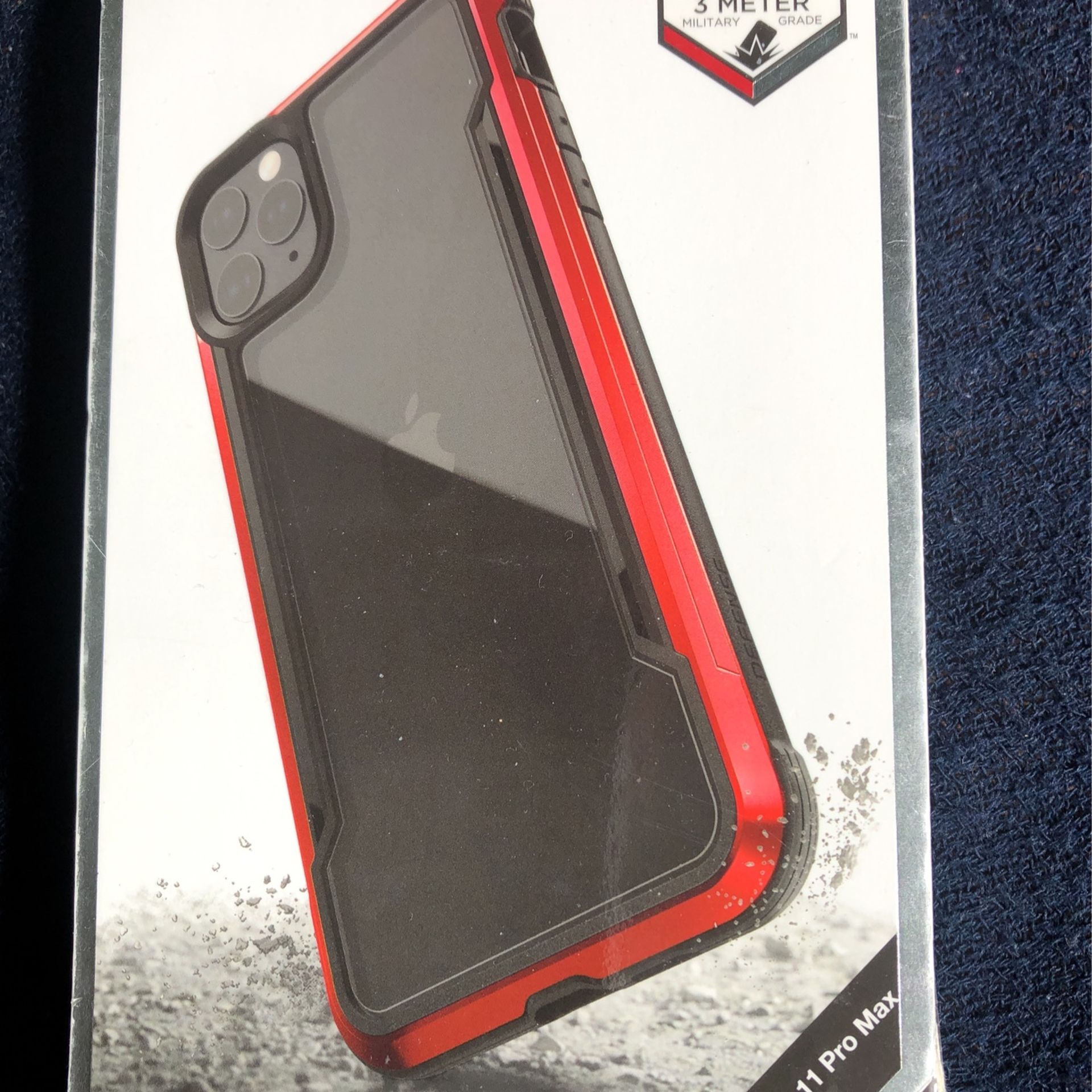 1IPhone 11 PRO MAX + 2 IPhone 11 PRO Cases